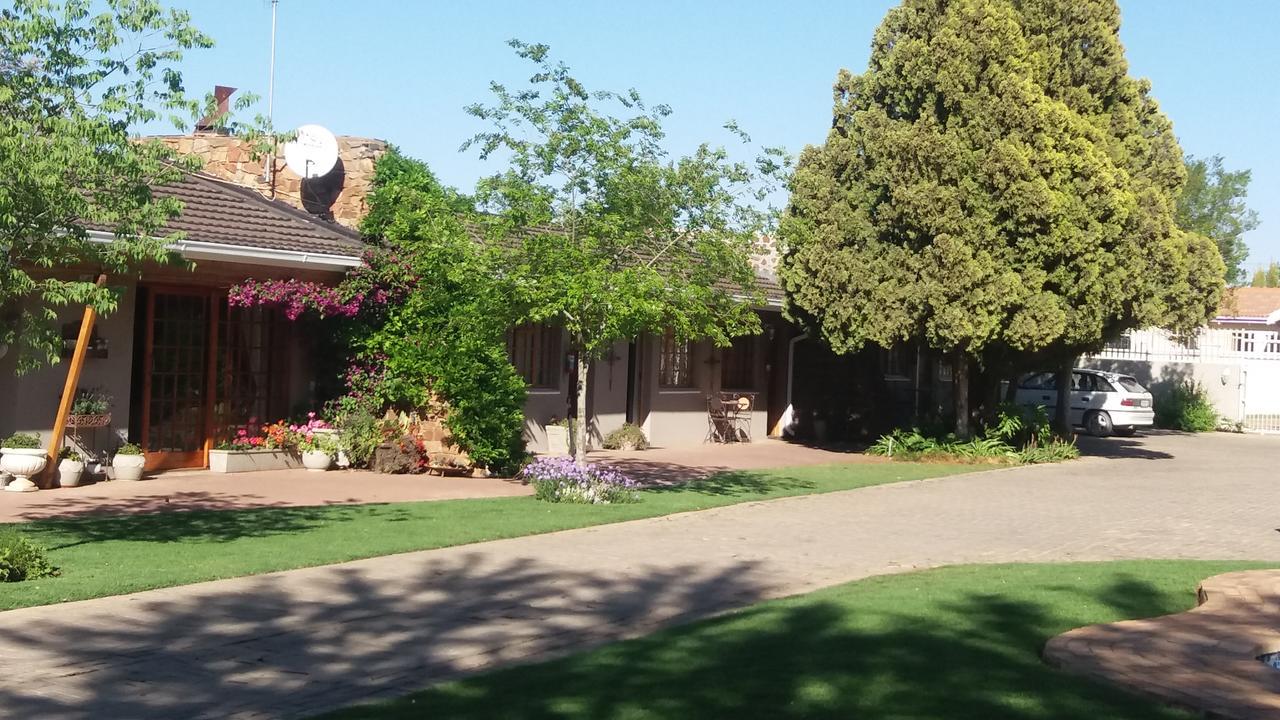Vryburg Lavender Lodge מראה חיצוני תמונה