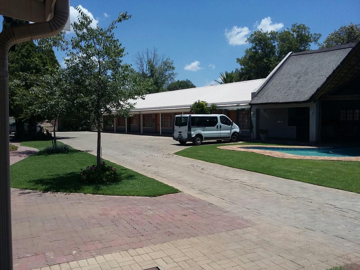 Vryburg Lavender Lodge מראה חיצוני תמונה